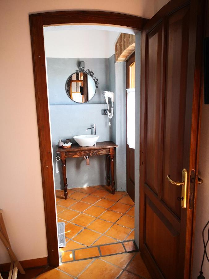 B&B Il Martin Pescatore Bagnolo San Vito Exterior photo