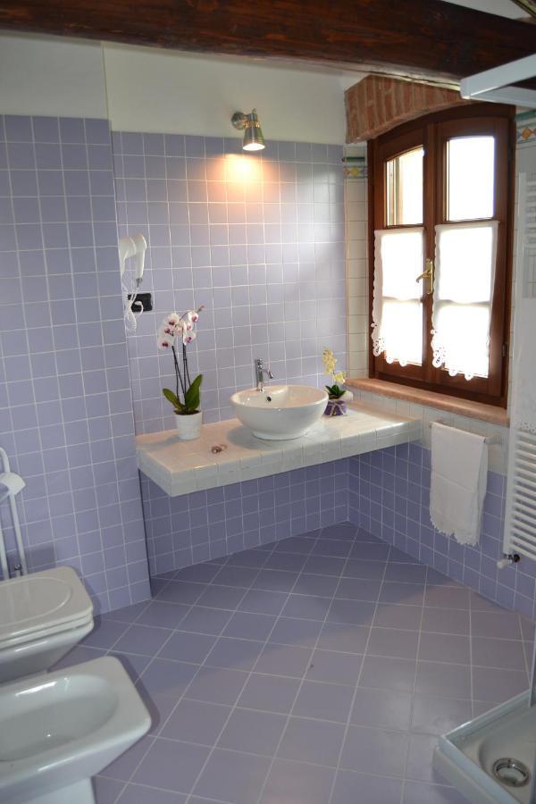 B&B Il Martin Pescatore Bagnolo San Vito Exterior photo